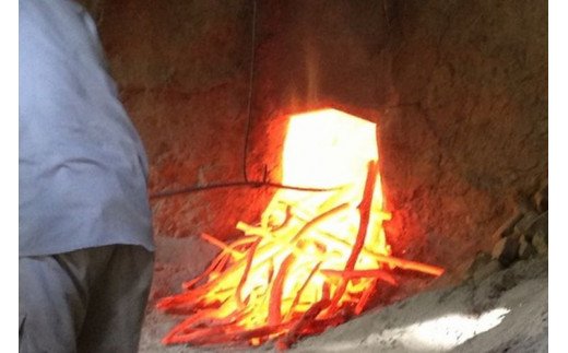 最高級紀州備長炭 「継」 化粧箱入り 2kg 1箱 ｜ ふるさと納税 ｜ モンベル